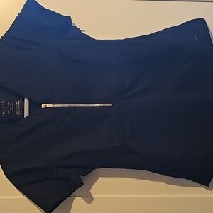 Jaanuu Scrub Set
